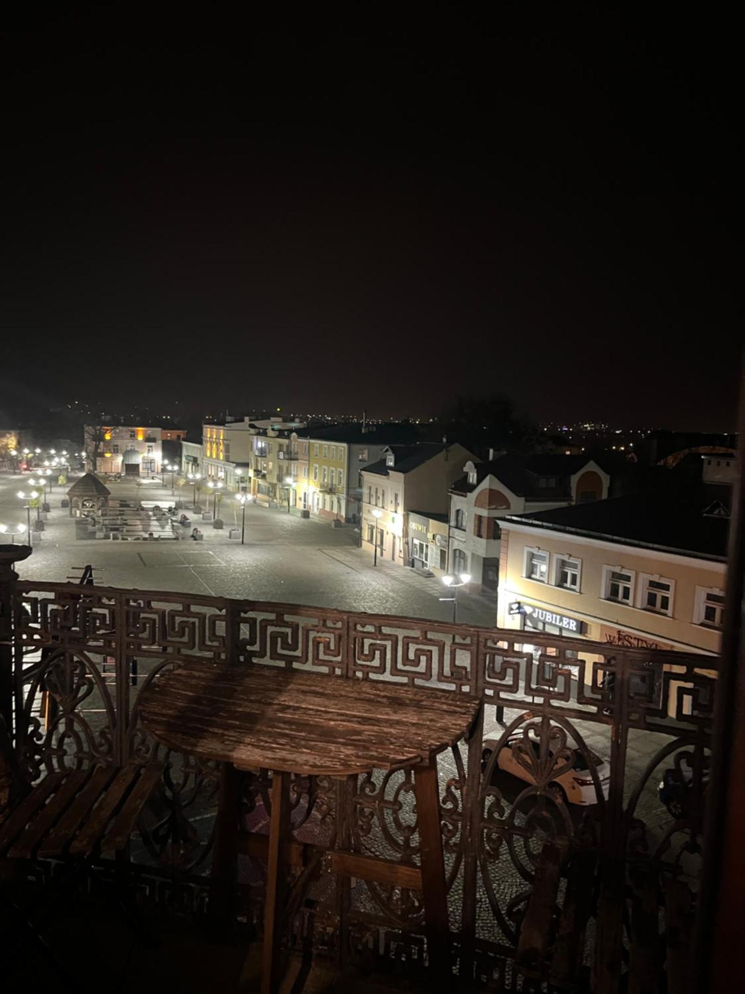 Apartamenty Luczkowskiego Z Widokiem Na Studnie 4 Chelm Bagian luar foto