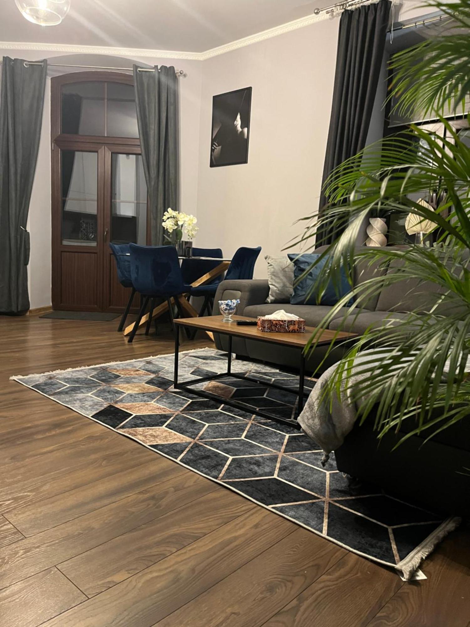 Apartamenty Luczkowskiego Z Widokiem Na Studnie 4 Chelm Bagian luar foto